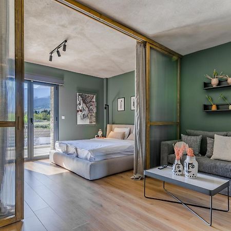 Oniropetra Boutique Hotel Karpenísion Zewnętrze zdjęcie