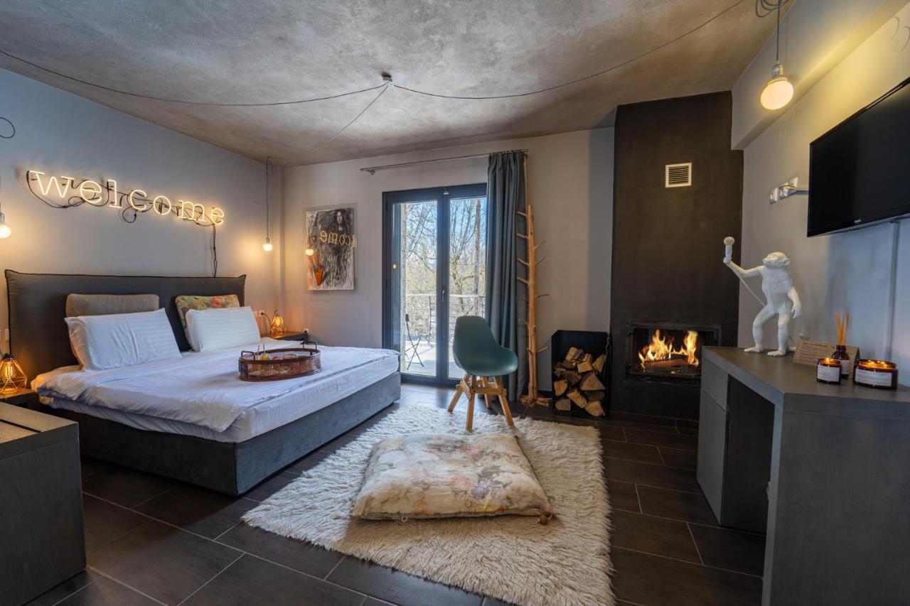 Oniropetra Boutique Hotel Karpenísion Zewnętrze zdjęcie