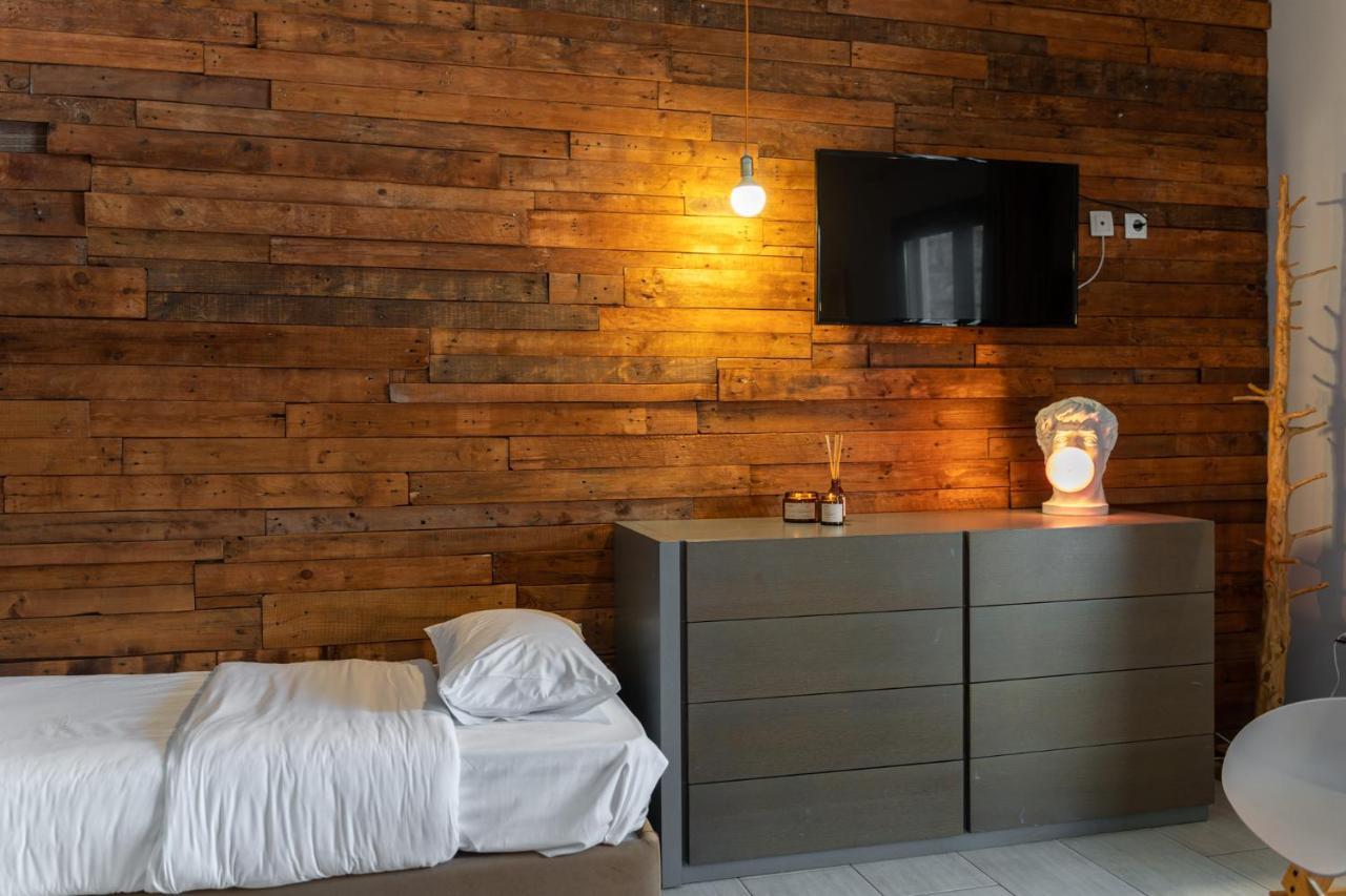 Oniropetra Boutique Hotel Karpenísion Zewnętrze zdjęcie