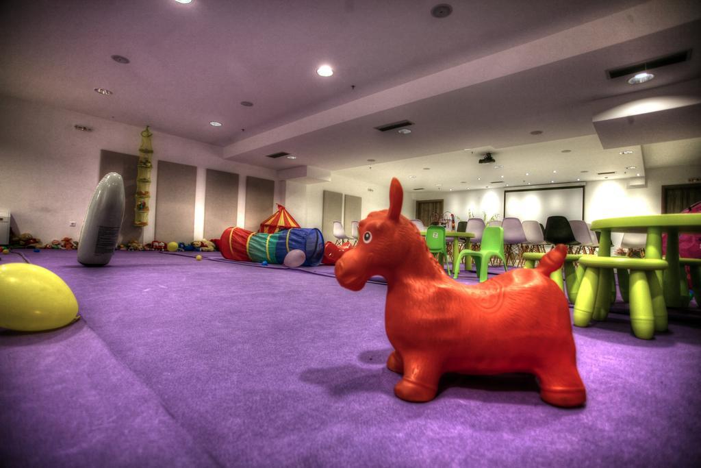 Oniropetra Boutique Hotel Karpenísion Zewnętrze zdjęcie